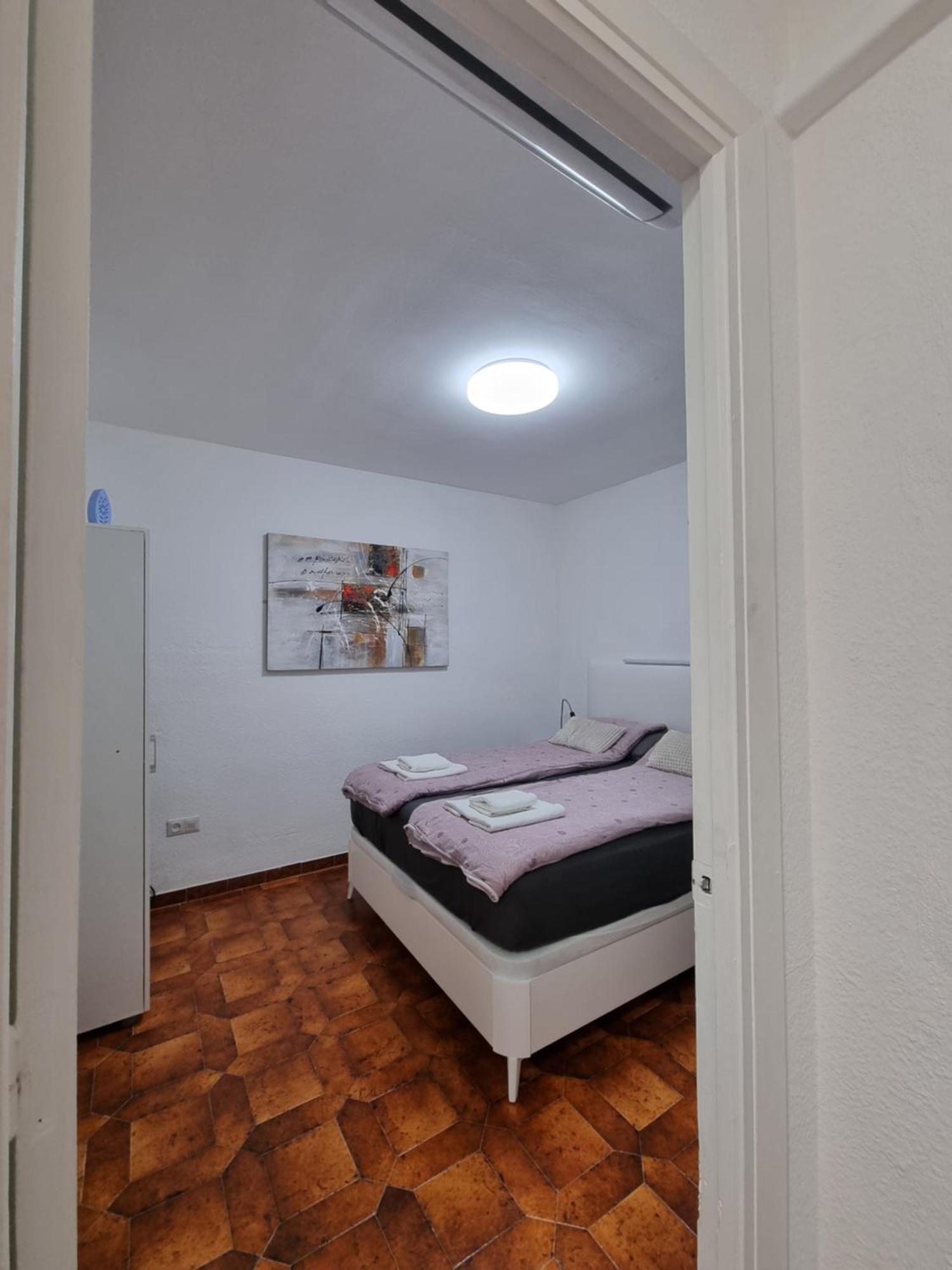 Comfortable One Bedroom Apartment Фуeнхирола Екстериор снимка